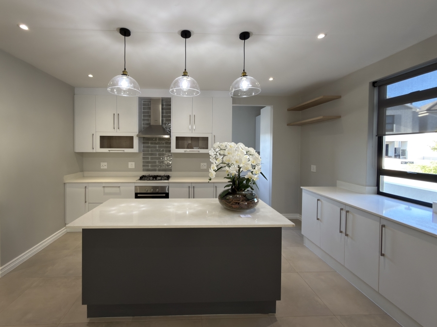 3 Bedroom Property for Sale in Groot Phesantekraal Estate Western Cape
